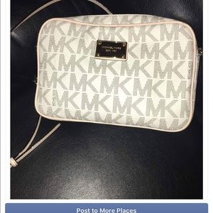 Michael kors purse